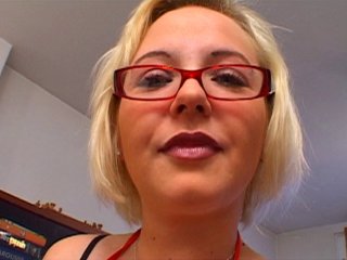Elle demande qu'on l'appelle salope