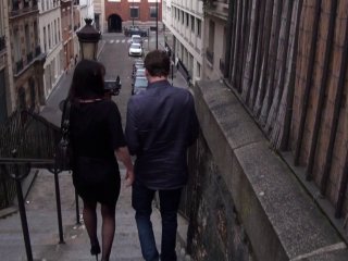 Mylena se trouve un plan cul dans les rues de paris
